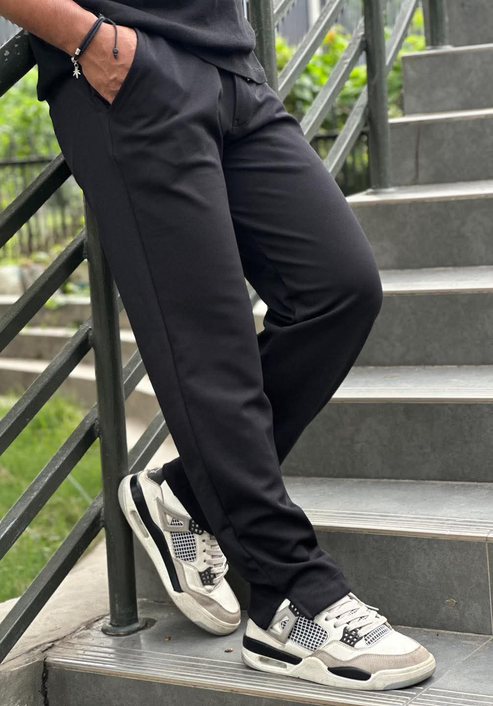 Low cut baggy